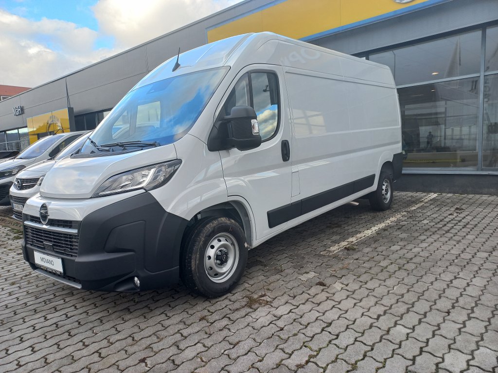 Opel Movano